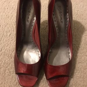 BCBG Girls Red parent peep toe heels size 9